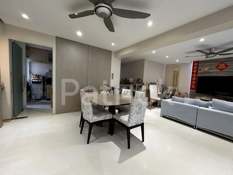 Executive HDB for Sale in  797 Woodlands Drive 72 - Image 3