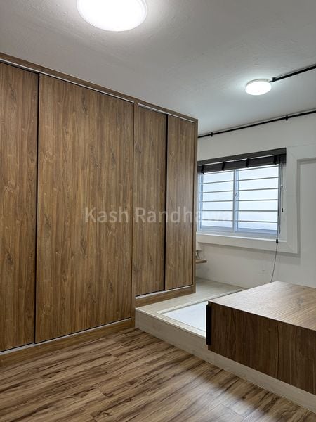 3 Room (3I) HDB for Rent in  128 Bukit Merah View - Image 2