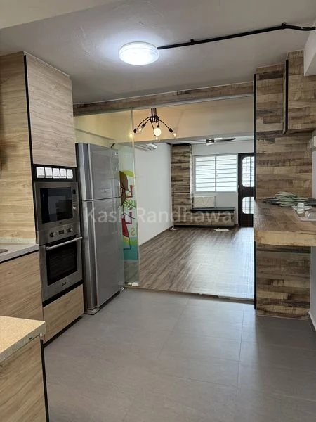 3 Room (3I) HDB for Rent in  128 Bukit Merah View - Image 9