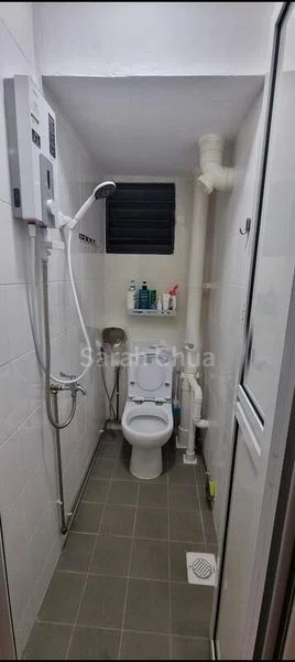 Common Room (HDB) for Rent in  410 Pandan Gardens - Image 2