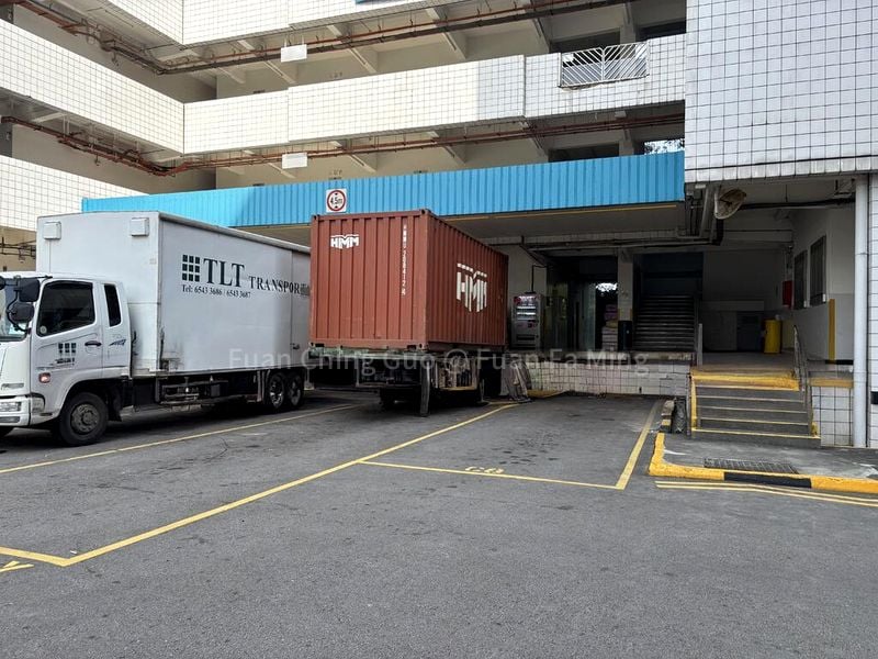 Light Industrial (B1) for Rent: B1 Ground Floor, Fully Fitted with Lighting & Aircon @ Ang Mo Kio - Image 1