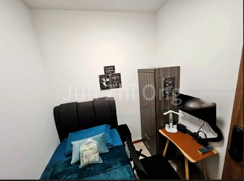 Master Room (Condo) for Rent in  Meraprime - Image 2