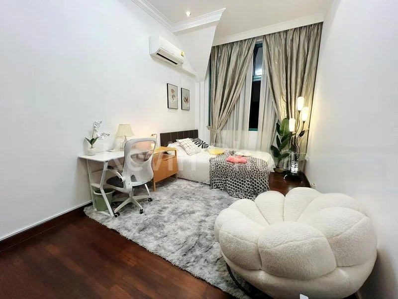 7 Bed Terraced House (Landed) for Rent in Kew Vale - Image 9