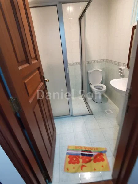 Master Room (Landed) for Rent in  Lorong H Telok Kurau - Image 2