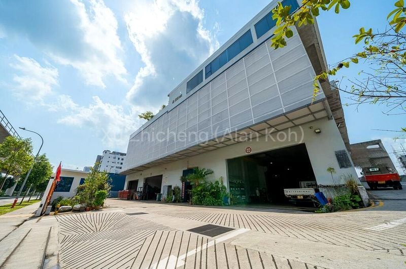 Factory / Workshop (B2) for Sale: Joo Koon Circle - Image 1