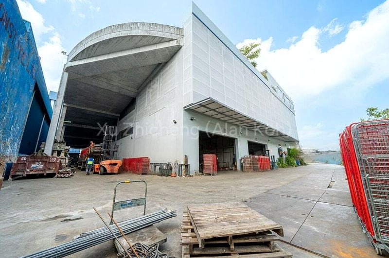 Factory / Workshop (B2) for Sale: Joo Koon Circle - Image 3