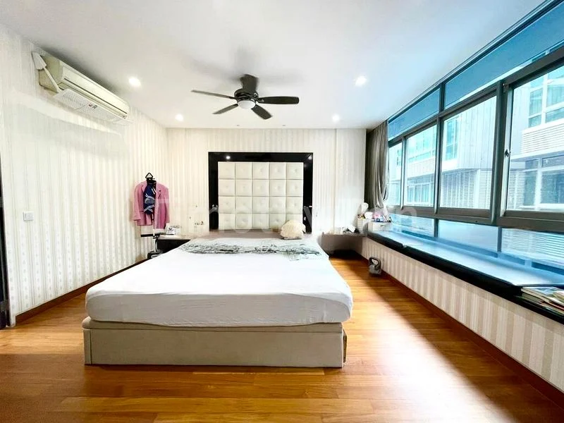 6 Bed Bungalow (Landed) for Sale in  Aston Residence - Image 3