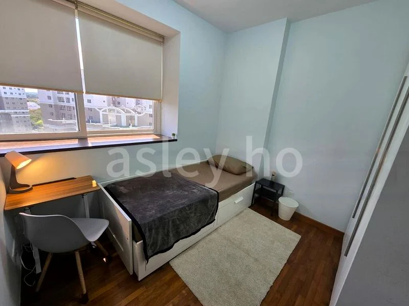Room (Condo) for Rent in  Nuovo - Image 4