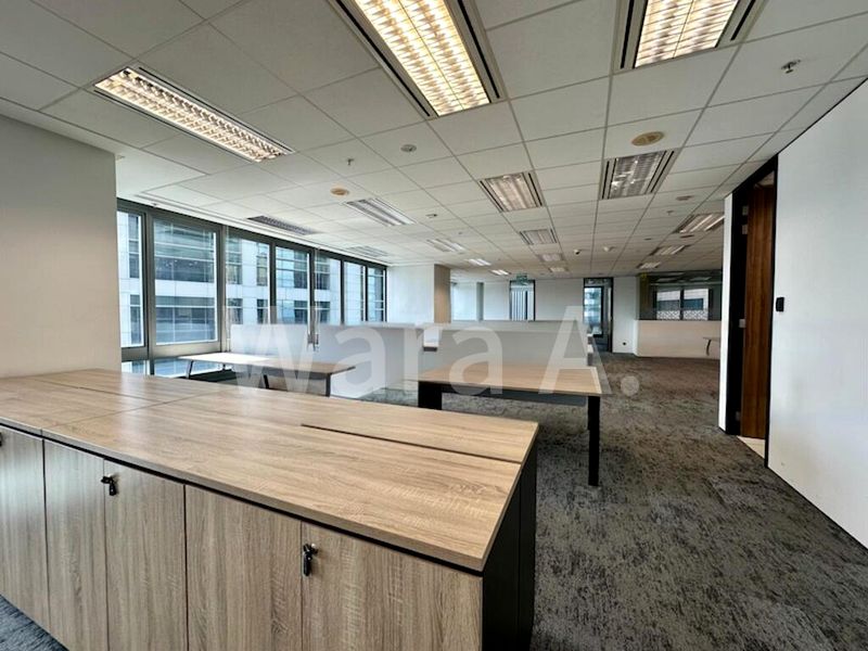 Office for Rent: Nicely Fitted, Grade A Office Space in Raffles Place - Image 5