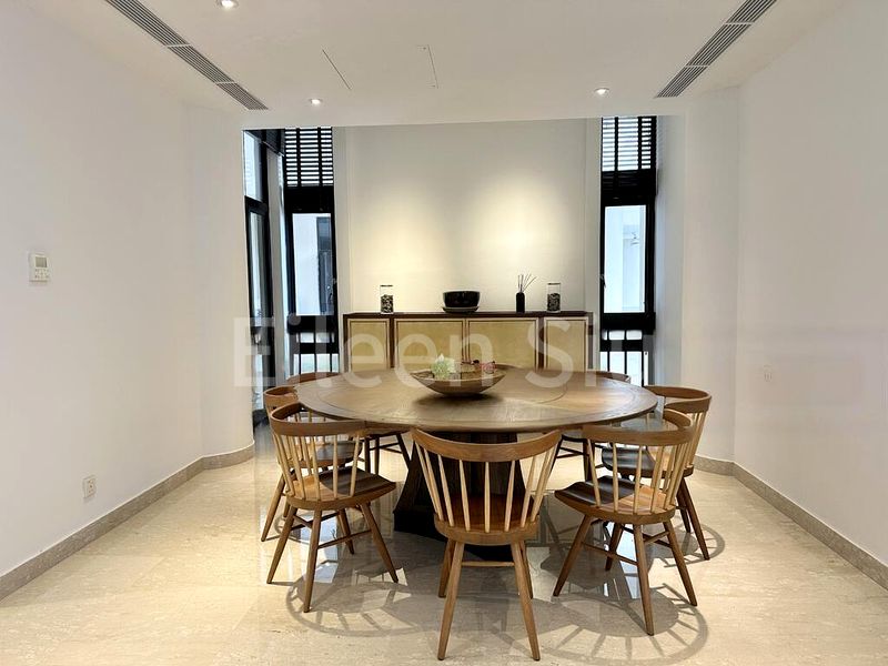 3 Bed Condo for Rent in  The Colonnade - Image 4