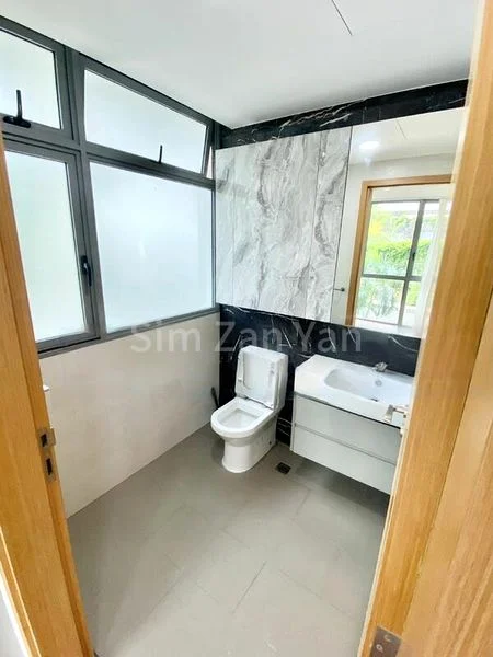 2 Bed Condo for Rent in  The Glades - Image 5