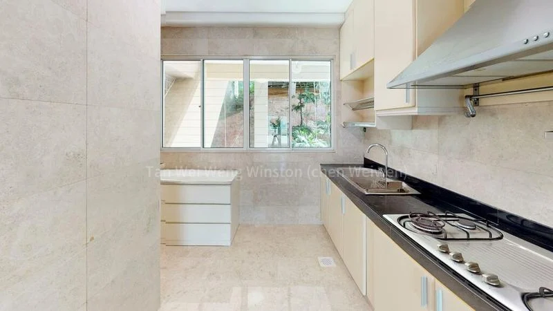 4 Bed Condo for Rent in  Pepys Hill Condominium - Image 9