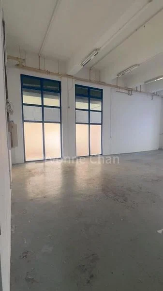 Light Industrial (B1) for Rent: Heng Loong Building - Image 3