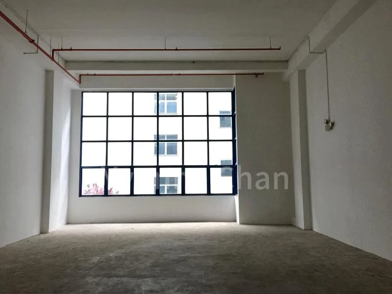 Light Industrial (B1) for Rent: Heng Loong Building - Image 1