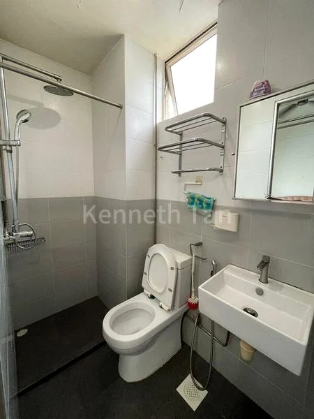 Common Room (Condo) for Rent in Bishan Park Condominium - Image 4