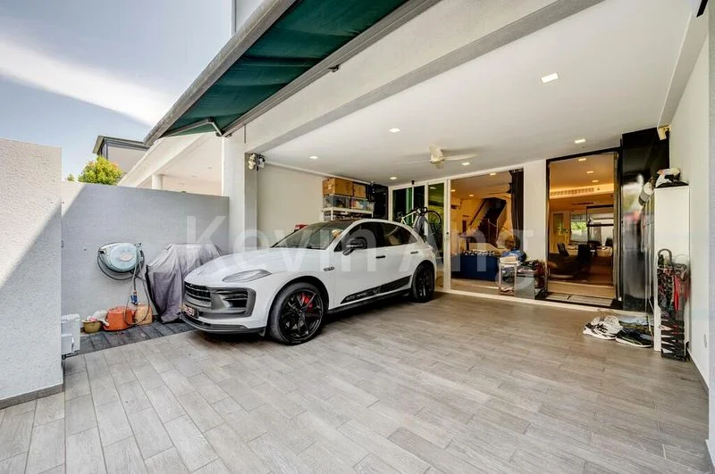 5 Bed Terraced House (Landed) for Sale in  Joo Seng Heights - Image 3