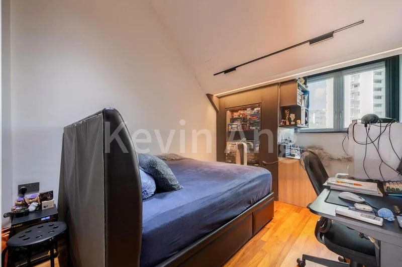 5 Bed Terraced House (Landed) for Sale in  Joo Seng Heights - Image 11