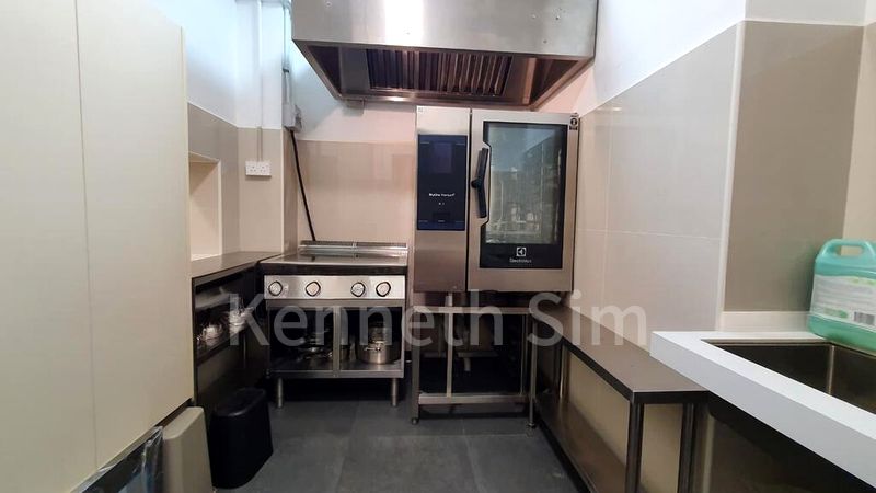 Food & Beverage for Rent: F&B Exhaust Renovated; Immediate. - Image 2