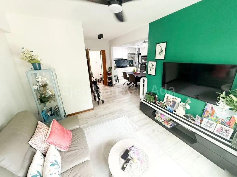 4 Room (4A) HDB for Sale in  418B Fernvale Link - Image 2