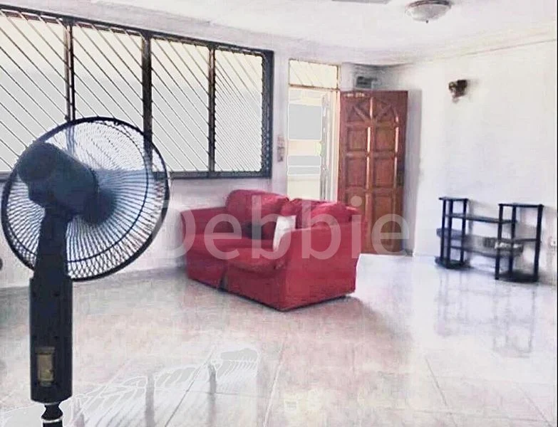 4 Room (4S) HDB for Rent in 713 Yishun Street 71 - Image 2