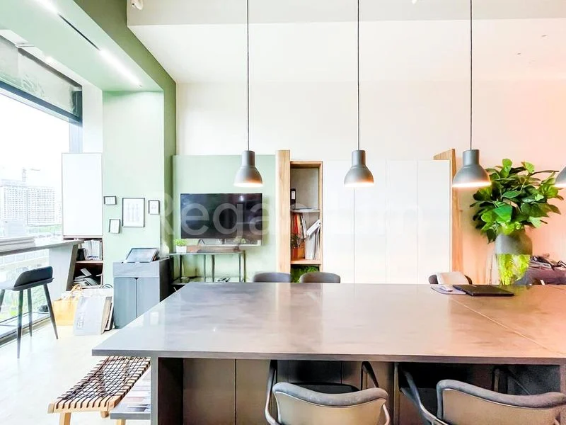 Office for Sale: Woods Square - Image 1