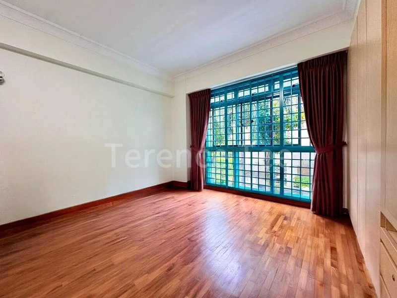 3 Bed Apartment (Condo) for Sale in  Santa Fe Mansions - Image 2