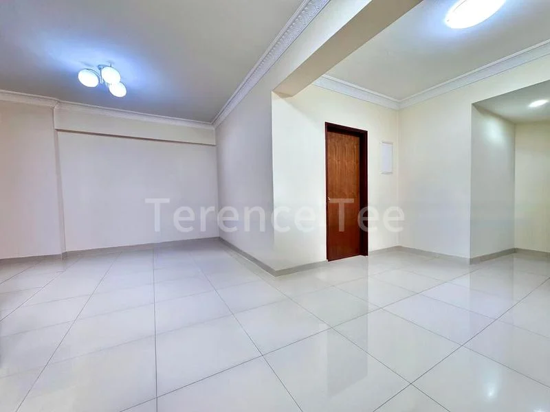 3 Bed Apartment (Condo) for Sale in  Santa Fe Mansions - Image 1