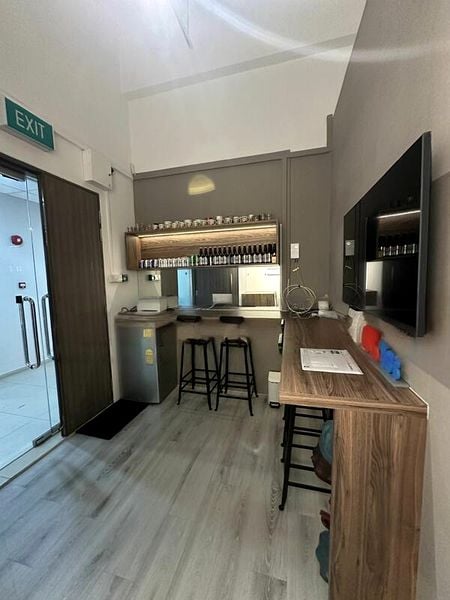 Light Industrial (B1) for Rent: CT Hub - Image 2