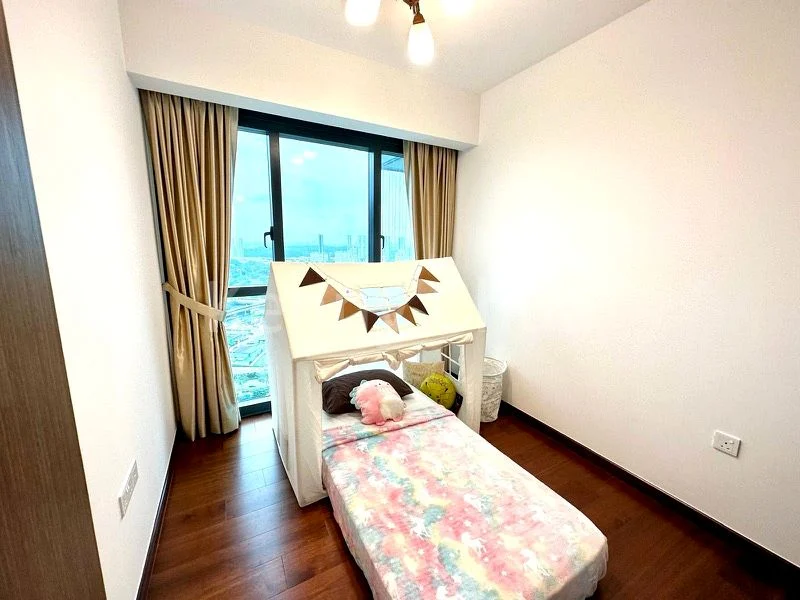 3 Bed Condo for Sale in  Normanton Park - Image 8