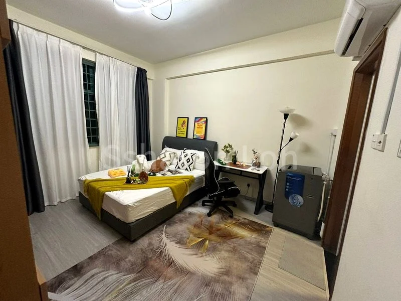 Master Room (Condo) for Rent in Changi Court - Image 1