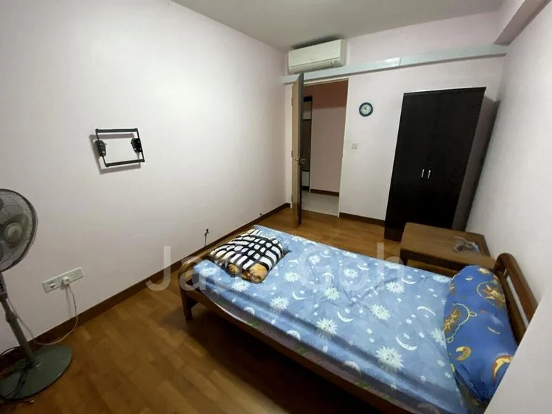 Common Room (HDB) for Rent in  886B Woodlands Drive 50 - Image 2