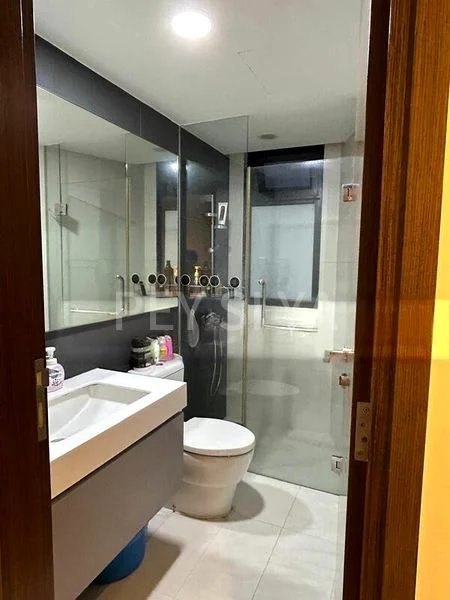 Room (Condo) for Rent in  River Isles - Image 5
