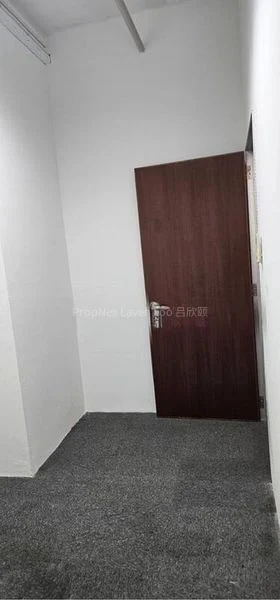 Light Industrial (B1) for Rent: Wcega Tower - Image 2