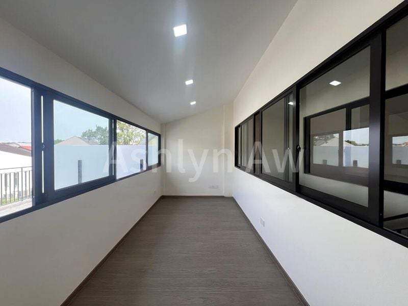 Master Room (Landed) for Rent in  Watten Hill - Image 5