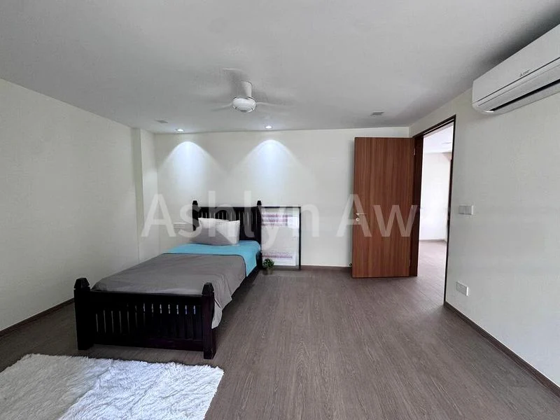 Master Room (Landed) for Rent in  Watten Hill - Image 1
