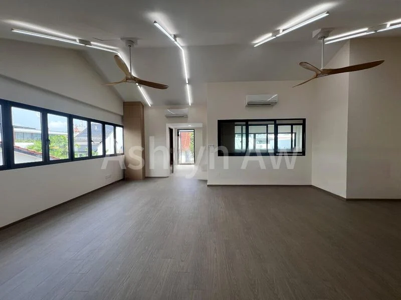 Master Room (Landed) for Rent in  Watten Hill - Image 6