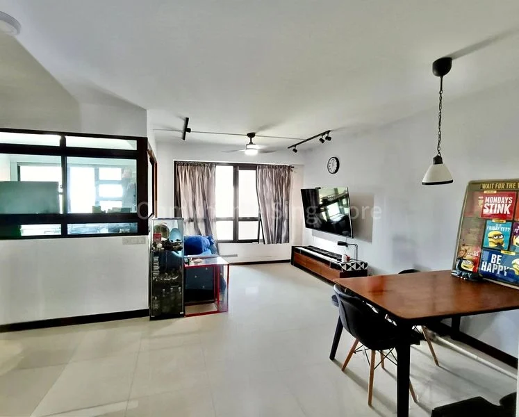 4 Room (4A) HDB for Sale in  120B Edgedale Plains - Image 2
