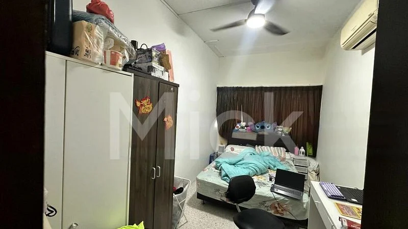 3 Bed Apartment (Condo) for Sale in  Queensway Shopping Centre/Queensway Tower - Image 4