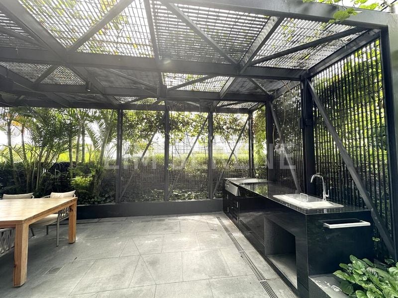 1 Bed Condo for Rent in  Jervois Privé - Image 5