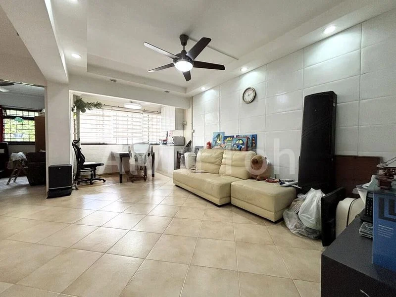 5 Room (5I) HDB for Sale in  899A Woodlands Drive 50 - Image 1