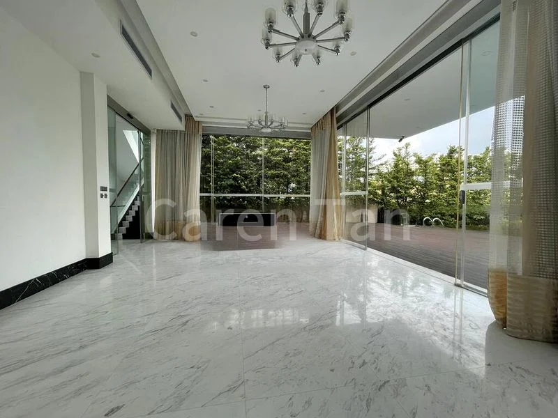 5 Bed Bungalow (Landed) for Sale in Cove Drive - Image 13