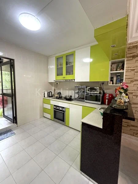 4 Room (4A) HDB for Sale in 290D Bukit Batok East Avenue 3 - Image 4