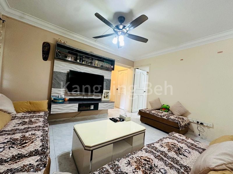 4 Room (4A) HDB for Sale in 290D Bukit Batok East Avenue 3 - Image 2