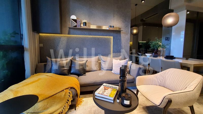 1 Bed Condo for Sale in Midtown Bay - Image 2