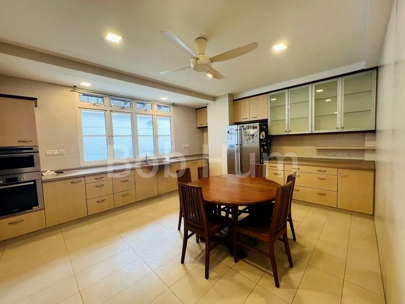 5 Bed Bungalow (Landed) for Rent in Petir Road - Image 2