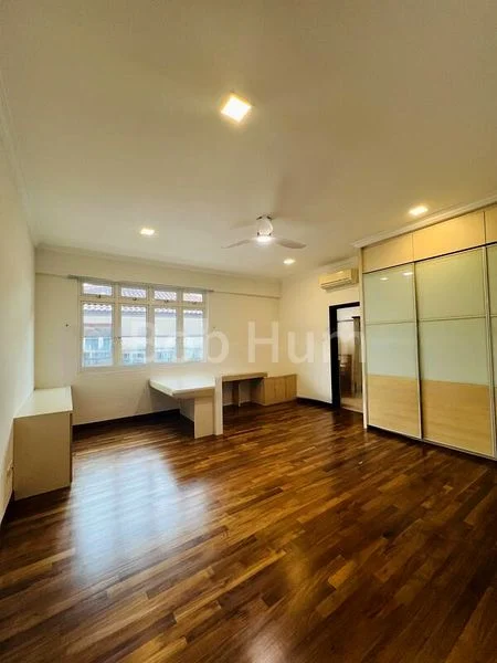 5 Bed Bungalow (Landed) for Rent in Petir Road - Image 9
