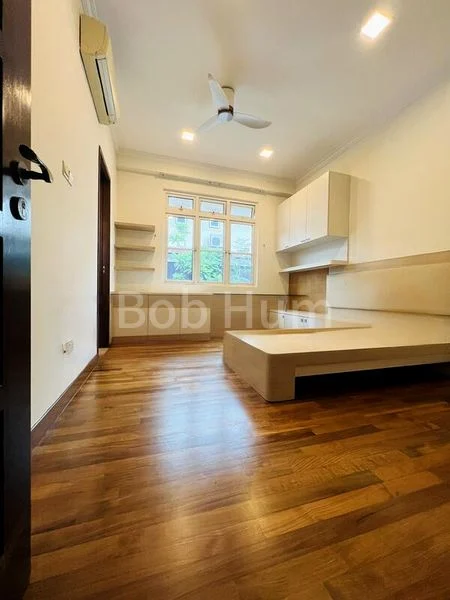 5 Bed Bungalow (Landed) for Rent in Petir Road - Image 8