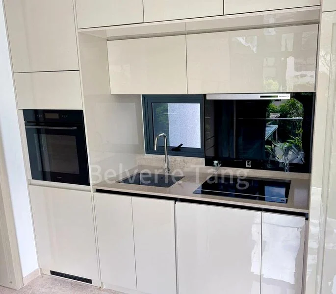 3 Bed Condo for Rent in  38 Jervois - Image 3