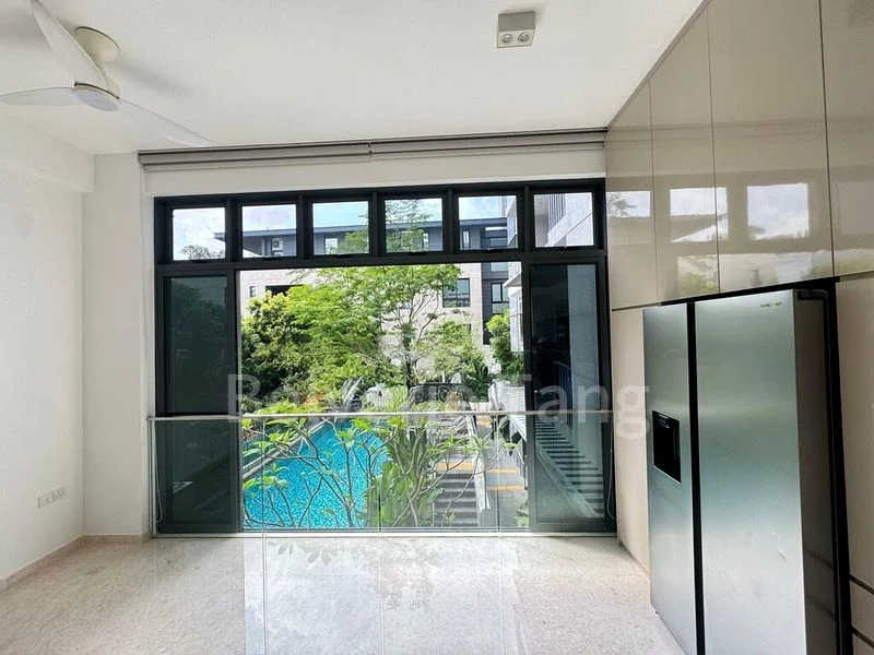 3 Bed Condo for Rent in  38 Jervois - Image 2