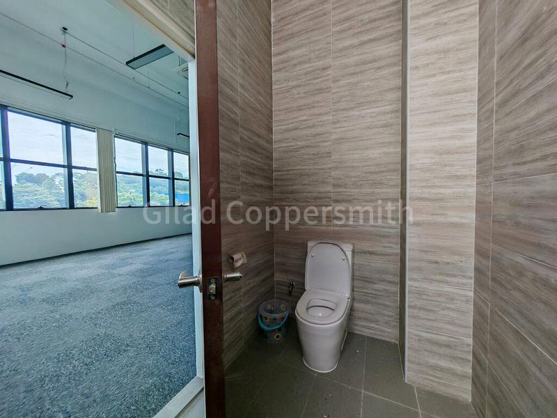 Light Industrial (B1) for Rent: Interlocal Centre - Image 1